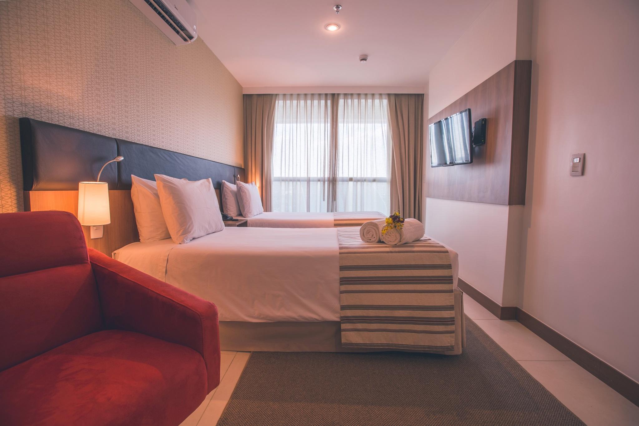 Athos Bulcao Hplus Executive 4*